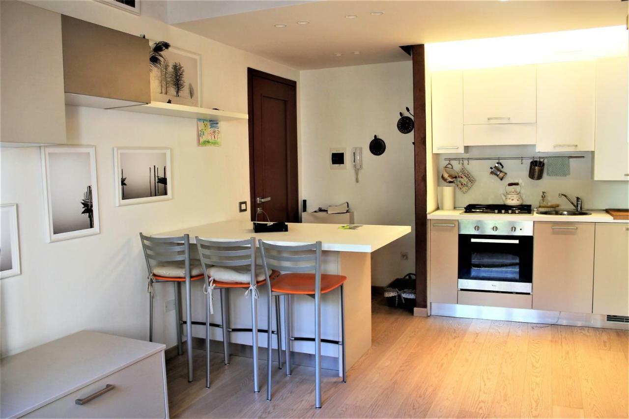 Appartamento Via Mazzini โรวีโก ภายนอก รูปภาพ